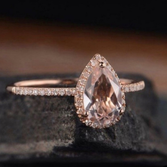 NIB Bloomingdale's Rose Gold Vermeil 3ct Morganite Teardrop Ring Size 7 - Picture 1 of 14